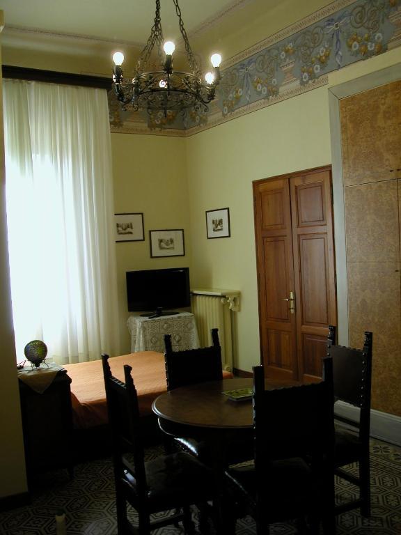 Villa Patrizia B&B Lucca Phòng bức ảnh