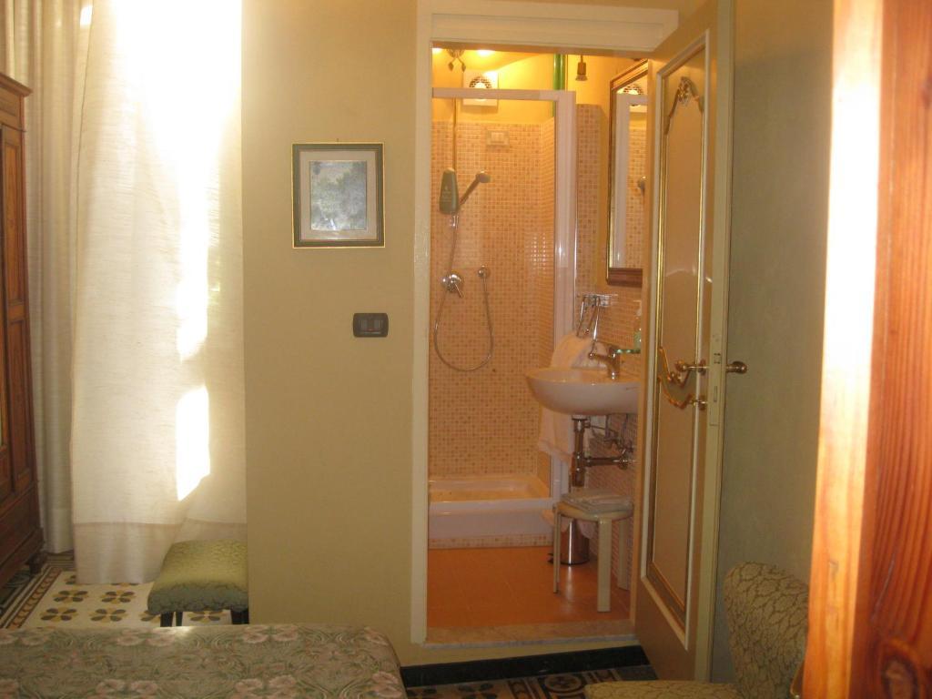 Villa Patrizia B&B Lucca Phòng bức ảnh