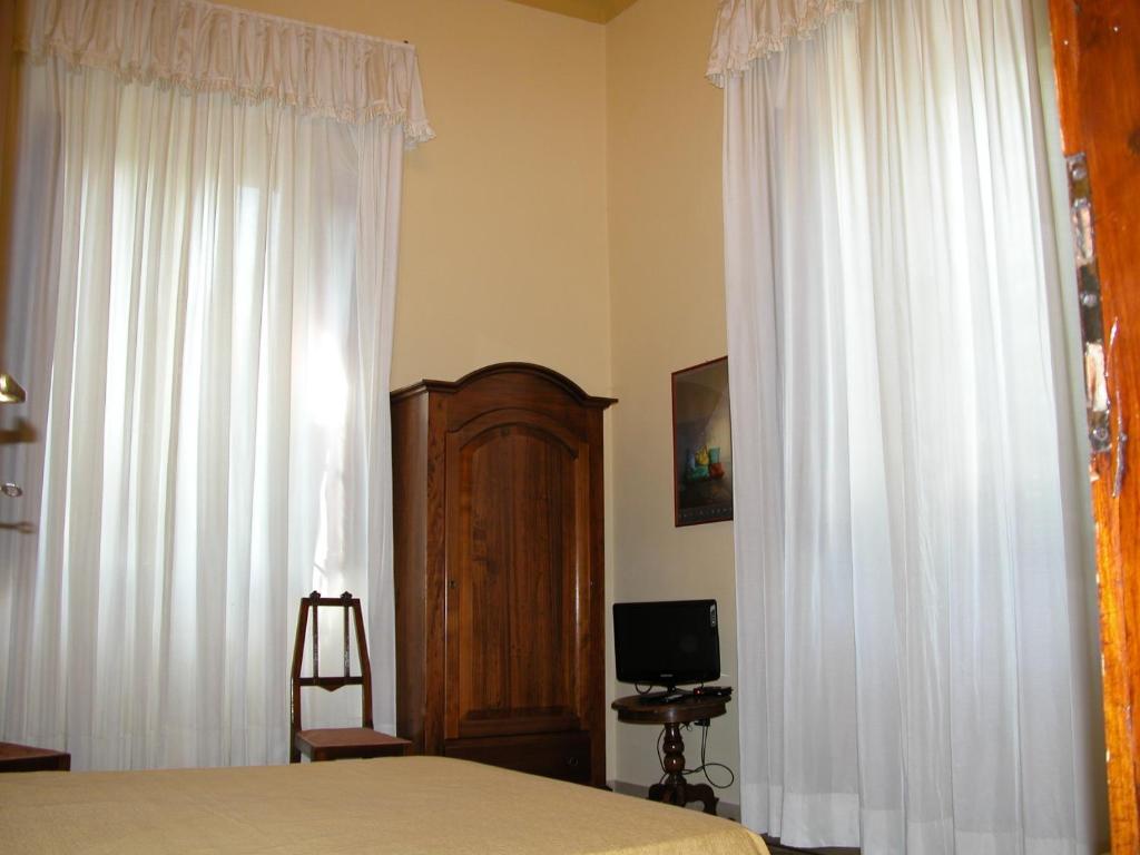 Villa Patrizia B&B Lucca Phòng bức ảnh